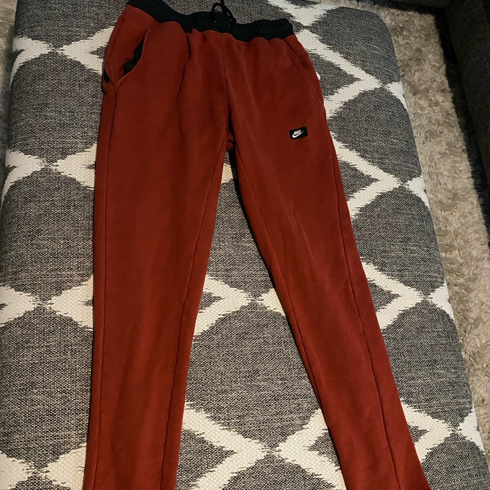 Nike sweat pants size small